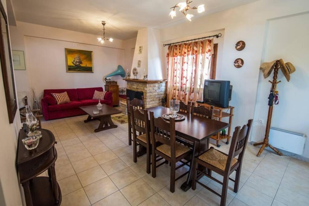 Kelly'S Villa In Stoupa Neokhorion  Zewnętrze zdjęcie